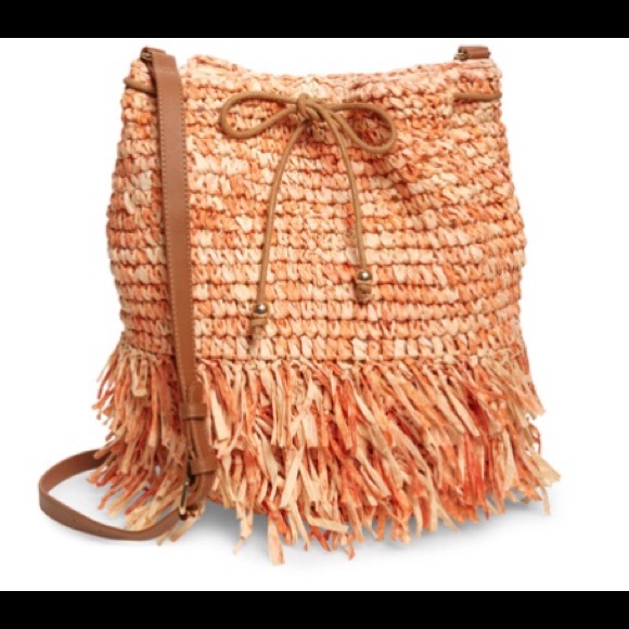 ๐ Marisol Straw Fringe Tote Crossbody - Picture 1 of 5